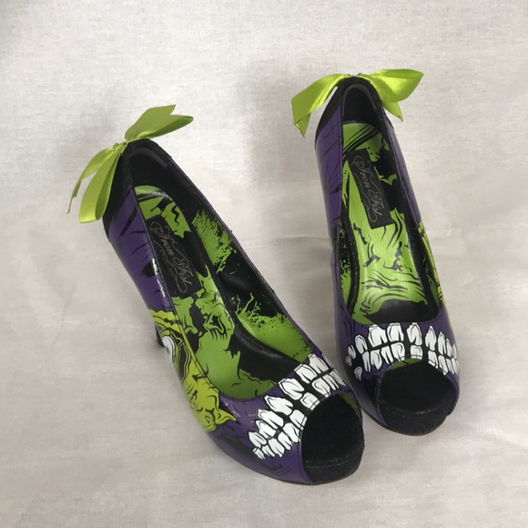 Iron Fist Zombie Stompers 🧟♀️ - Picture 2 of 8